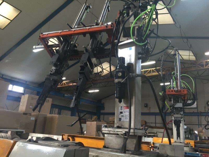 成形機【2502036】川口製KM-180B買取