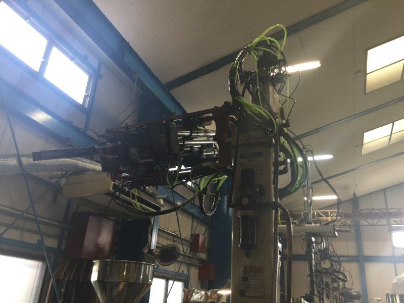 成形機【2502036】川口製KM-140B2買取