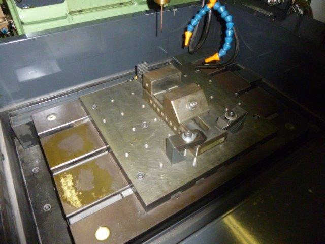 放電加工機【2404121】ソディック製中古放電加工機A30R 1993年製買取