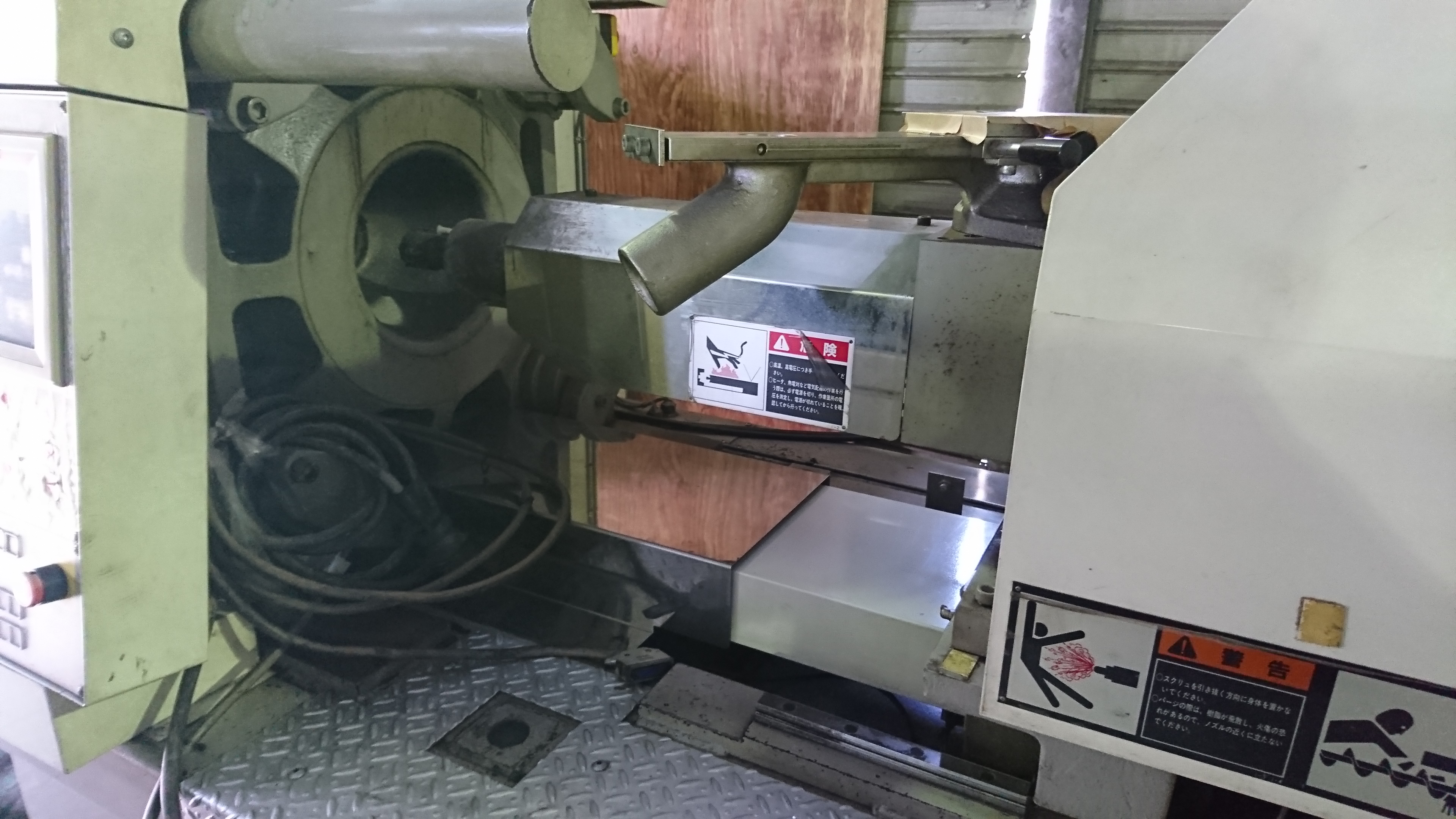 成形機 　ＥＣ１００－２Ａ　