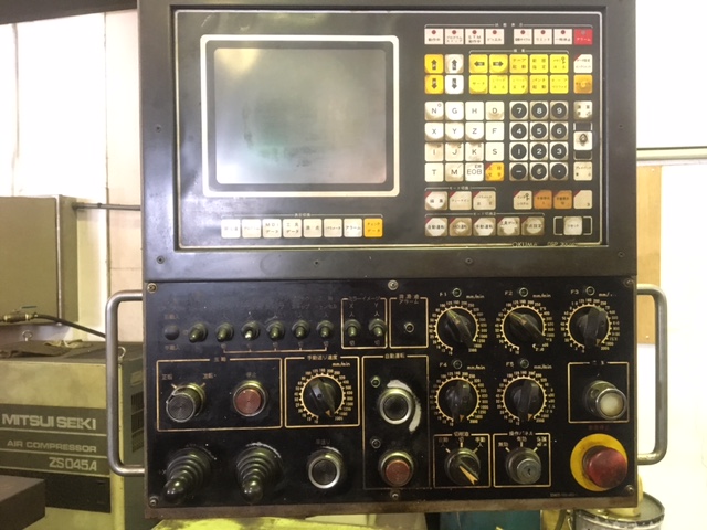 フライス盤【2702009】大隈豊和製フライス2V-NC 1985年買取