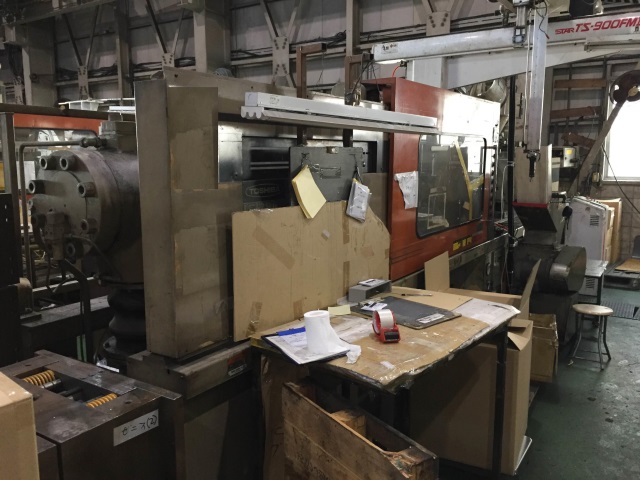 成形機【2501065】東芝製280トン成形機IS280-E買取