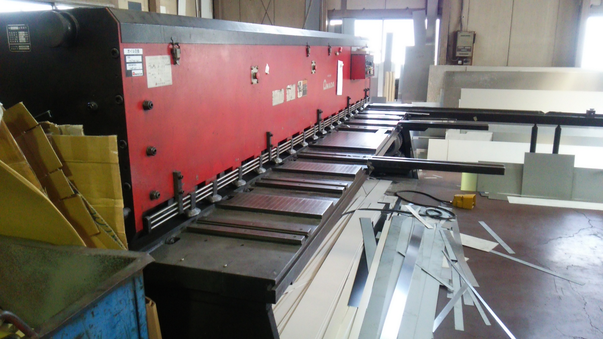 シャーリング【2608901】アマダ製シャーリングM4045 1991年　買取  機械名：アマダ　シャーリング 型式：　M4045 年式：　1991月