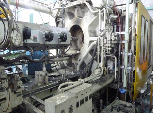 成形機 　東芝 IS850GTW-81A(’96) 　