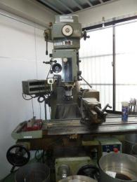 フライス盤【2301013】春日製フライス盤CFXⅡNUB 1982年買取