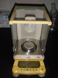 電子天秤買取【2301067】島津製作所製　AUW220D　年式:不明　電子天秤買取  中古機械買取