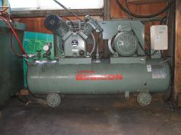 コンプレッサー買取【2209019】日立製作所製  5.5P-9.5VA5  年式:平成12年製　