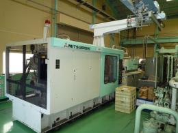 射出成形機買取【2504601】三菱製　550-MMG-80　年式:2002年製　射出成形機買取