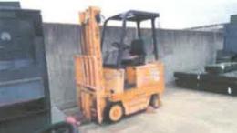 フォークリフト買取【2305047】キャタピラー製　MC30　年式:不明　フォークリフト買取