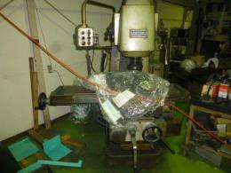 フライス盤【2402003】豊和製中古汎用フライス盤型式不明年式不明買取