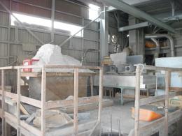 プラント設備買取【2301774】レンガ/セメント製外壁材押出式生産プラント　プラント設備買取