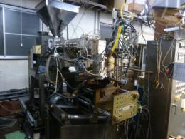 成形機【2010103】共同工業製プラスチックブロー中空成型機買取