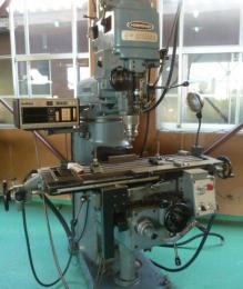 フライス盤【2111012】マキノ製フライスKSHP-55盤型1984年製買取