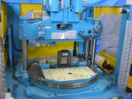 成形機【2010014】成形機日精樹脂製 2001年式TH20RE2V型買取