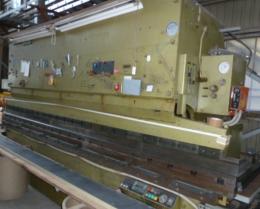 鍛圧機械【2406803】小松製P110×4000型1982年買取